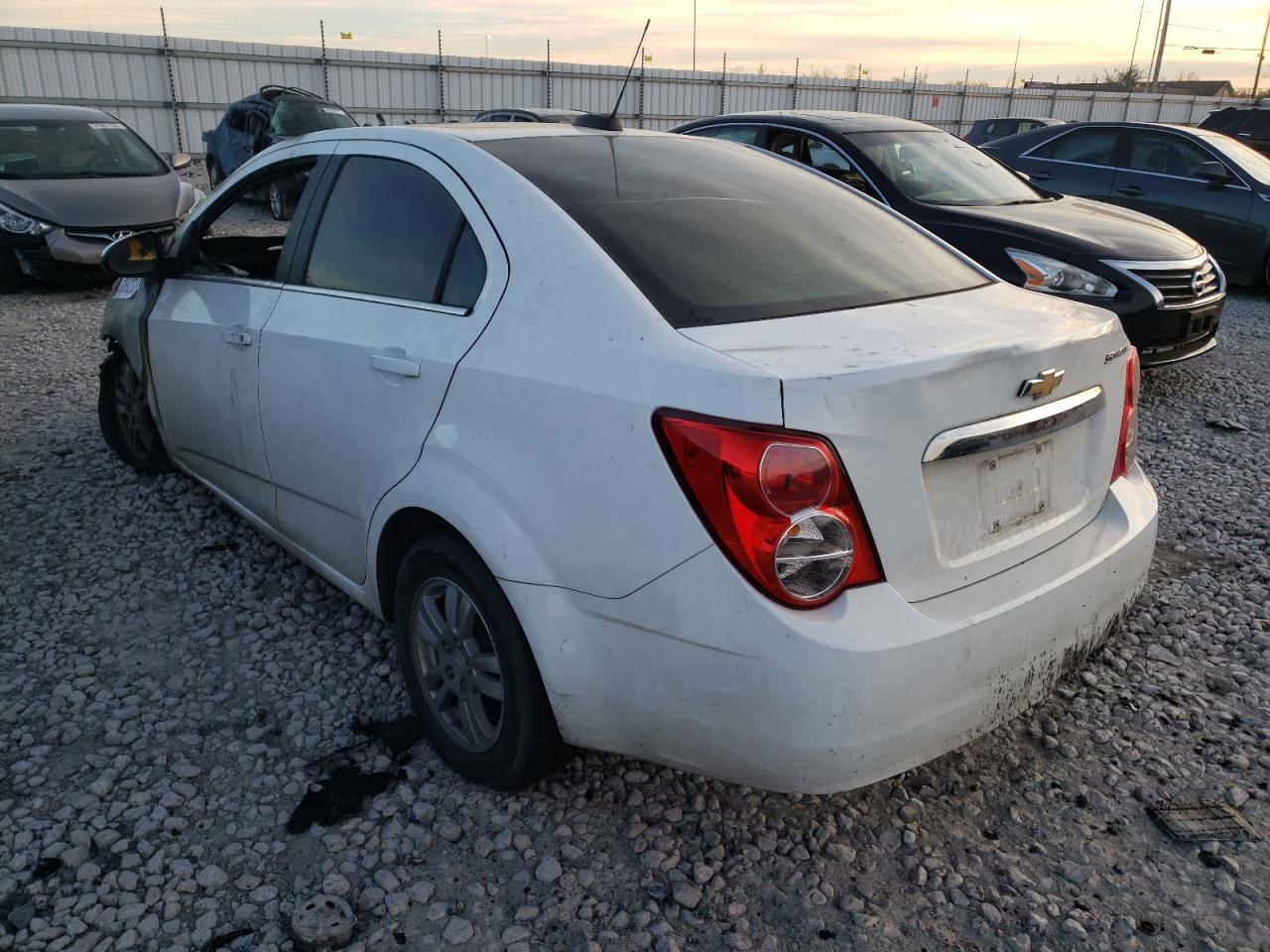 Photo 3 from auction – 2015 CHEVROLET SONIC LT with VIN 1G1JC5SH9F4149643