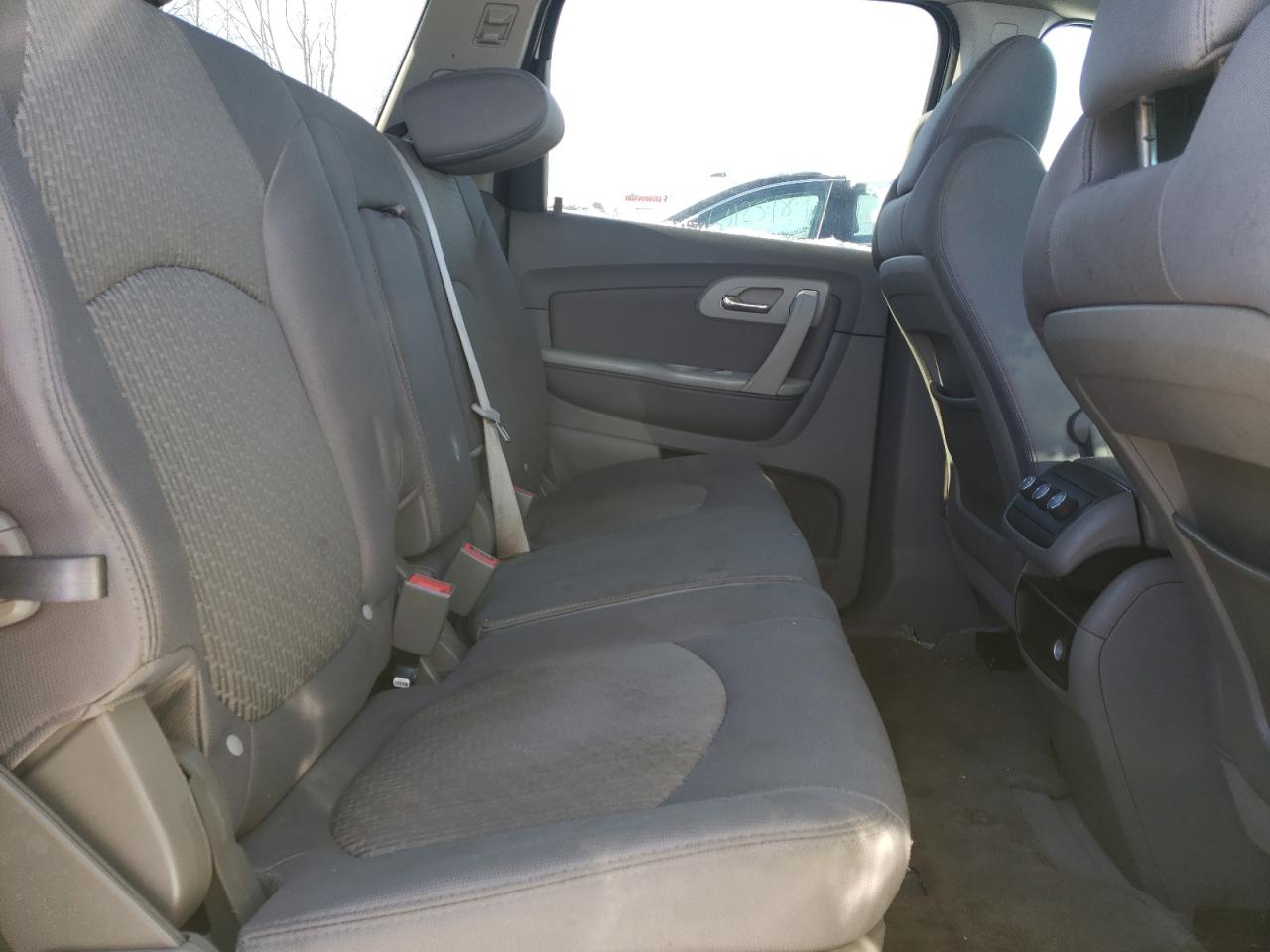 Photo 6 from auction – 2011 CHEVROLET TRAVERSE L with VIN 1GNKRFED2BJ390293