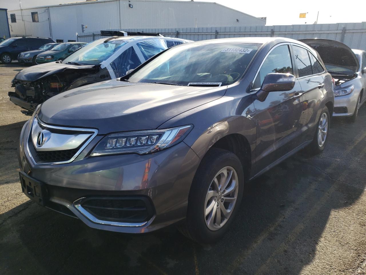 Photo 2 from auction – 2017 ACURA RDX TECHNO with VIN 5J8TB4H56HL012762