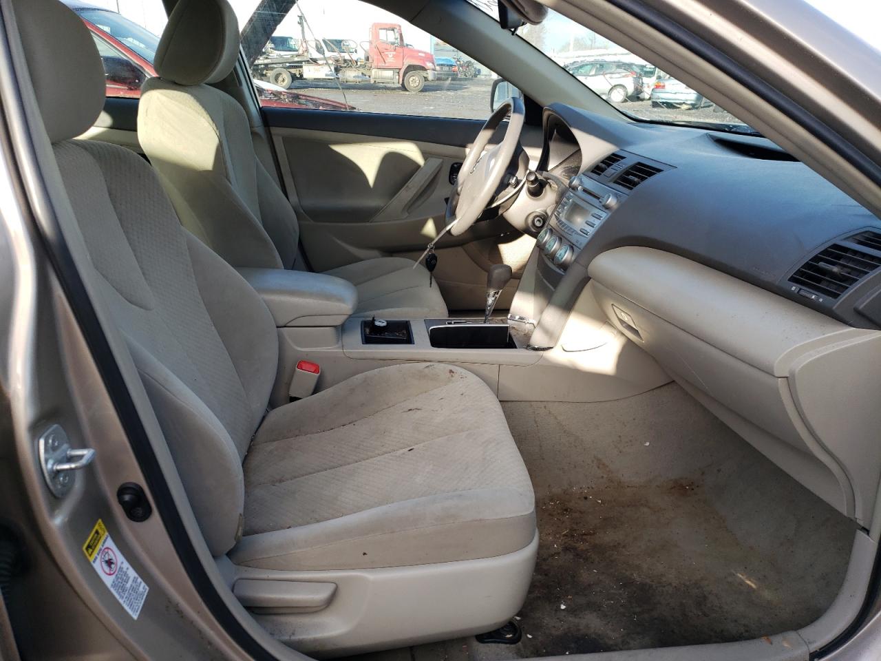 Photo 5 from auction – 2009 TOYOTA CAMRY BASE with VIN 4T1BE46K89U832083