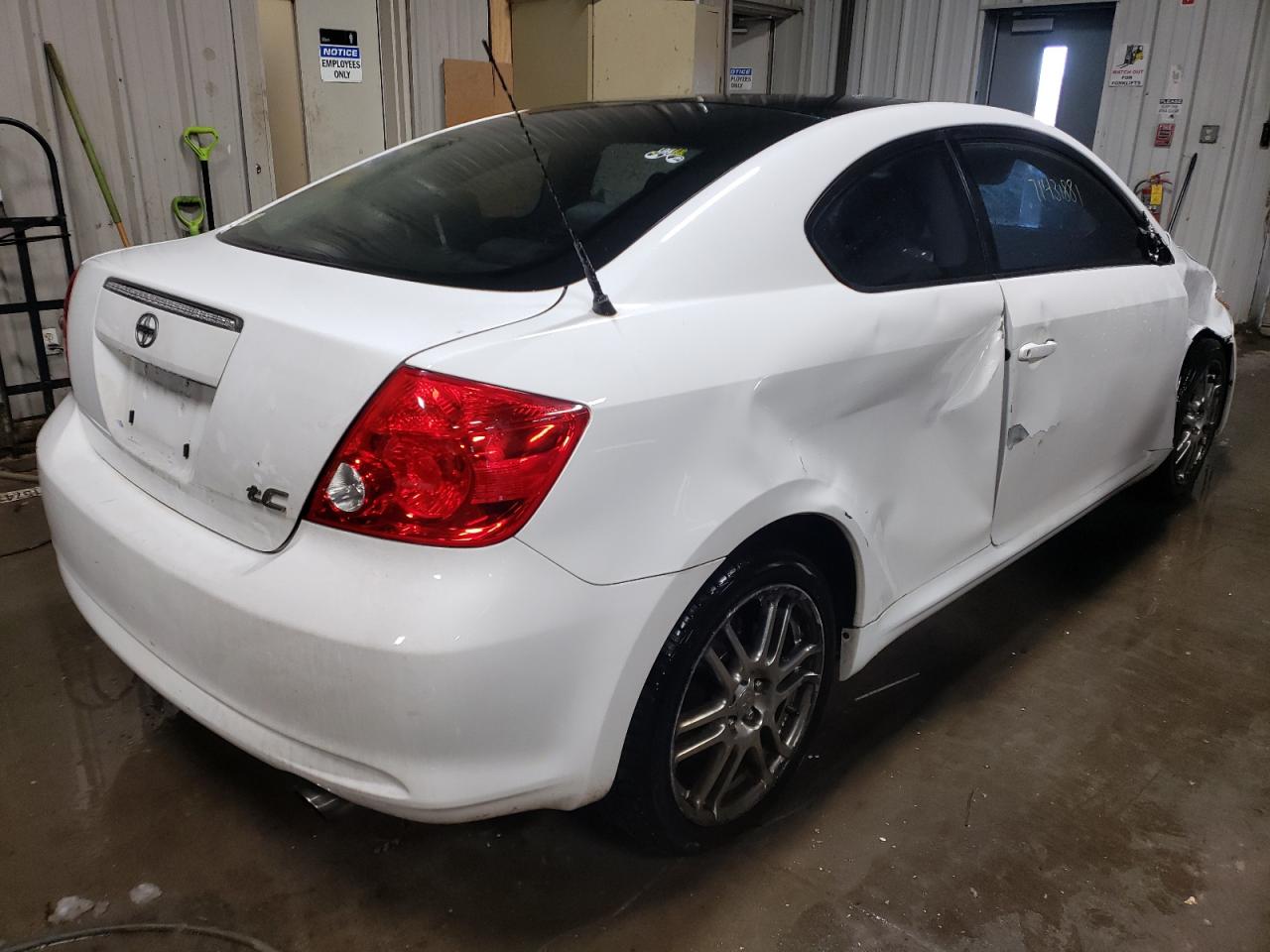 Photo 4 from auction – 2007 TOYOTA SCION TC with VIN JTKDE177570196905