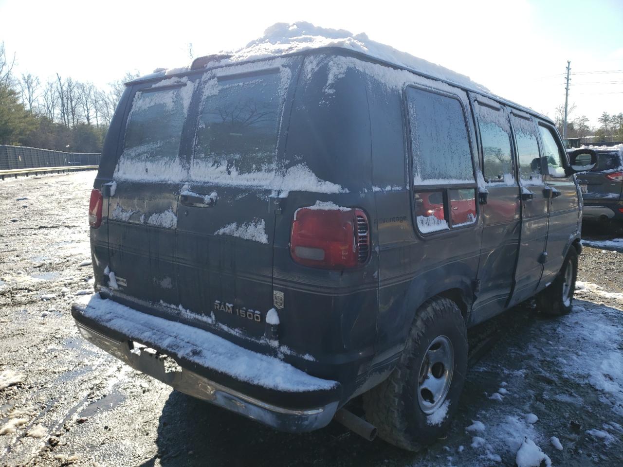Photo 4 from auction – 1999 DODGE RAM VAN with VIN 2B6HB11X8XK540708