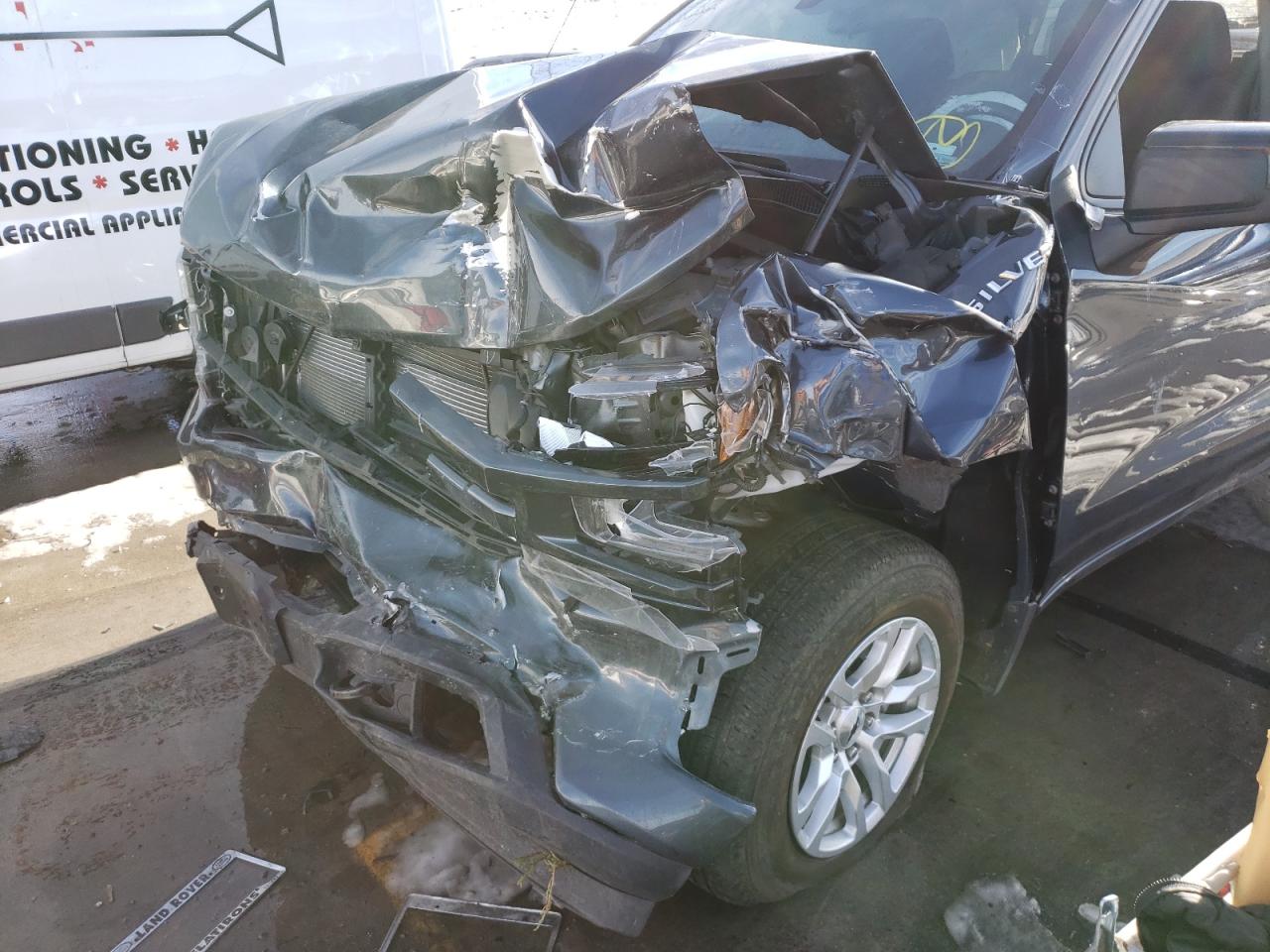 Photo 10 from auction – 2020 CHEVROLET SILVERADO with VIN 3GCUYEED5LG203288