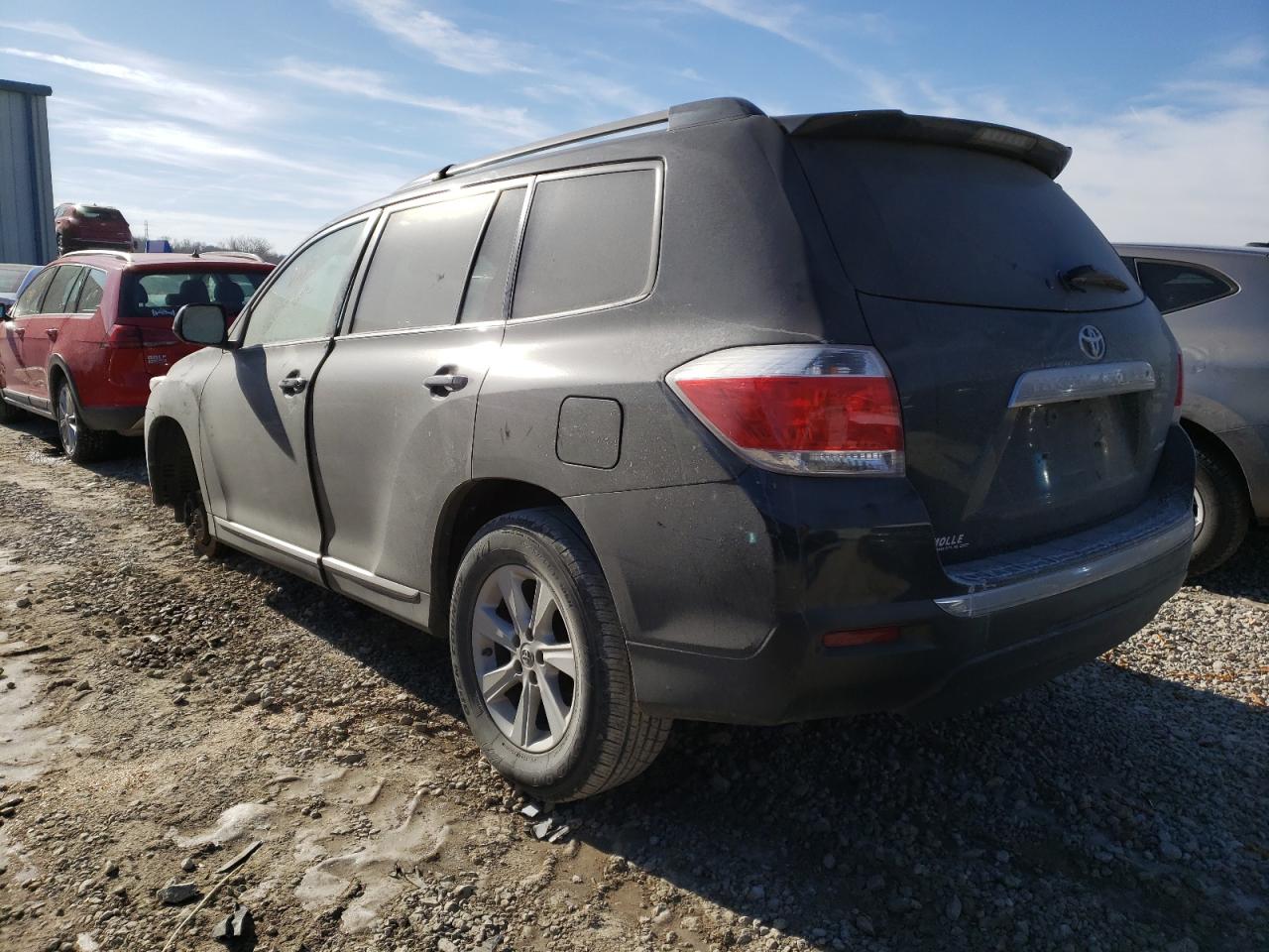 Photo 3 from auction – 2013 TOYOTA HIGHLANDER with VIN 5TDBK3EH3DS228919