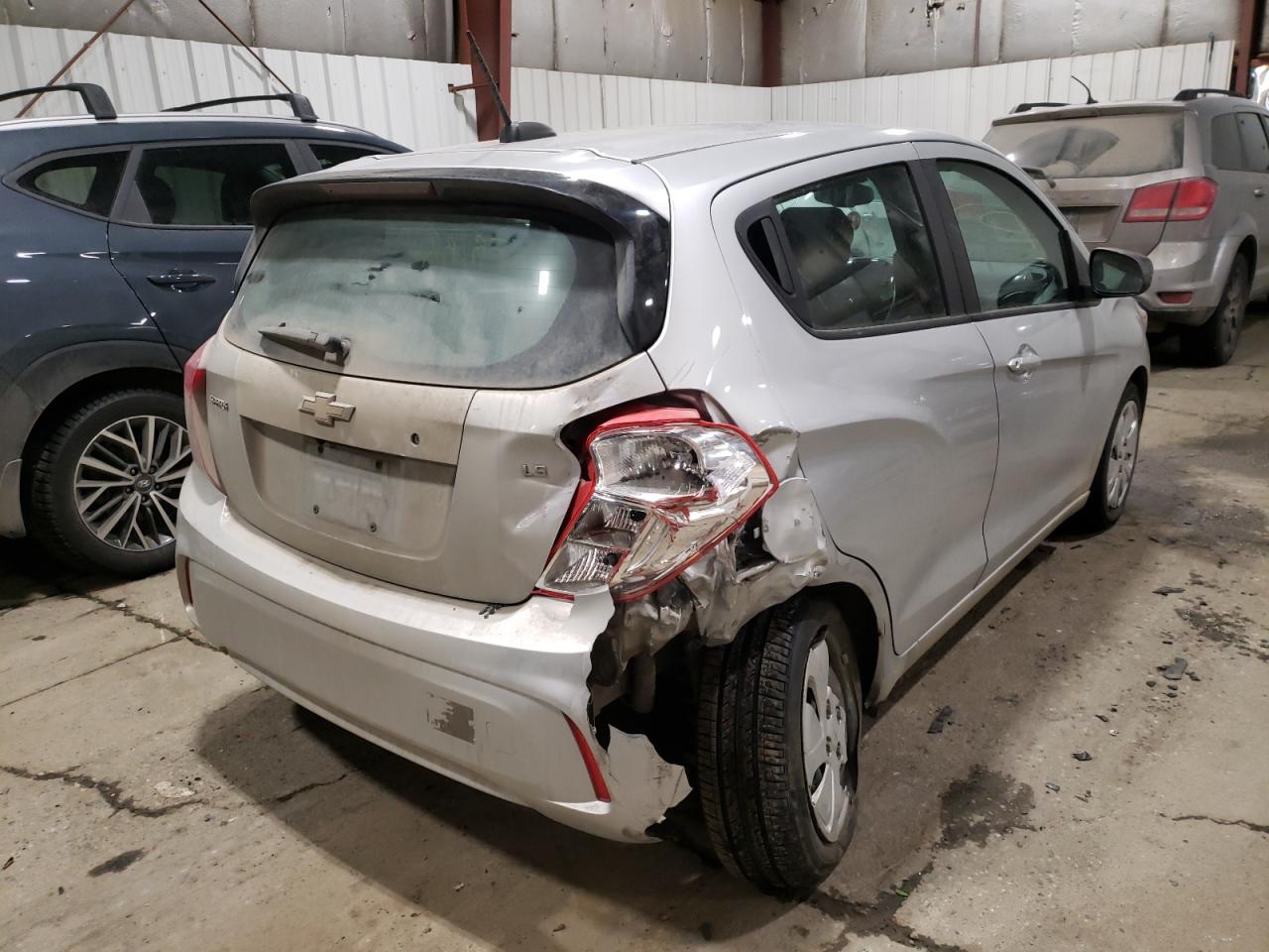 Photo 4 from auction – 2016 CHEVROLET SPARK LS with VIN KL8CB6SA0GC617593