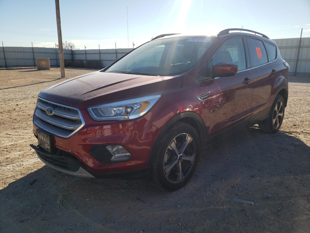 Photo 2 from auction – 2018 FORD ESCAPE SEL with VIN 1FMCU0HD2JUD20435