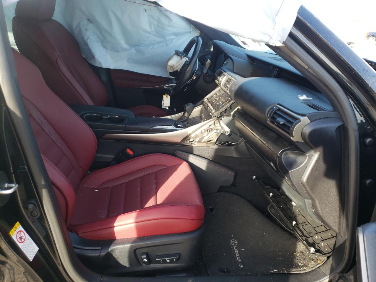 Photo 5 from auction – 2017 LEXUS IS 200T with VIN JTHBA1D25H5048324