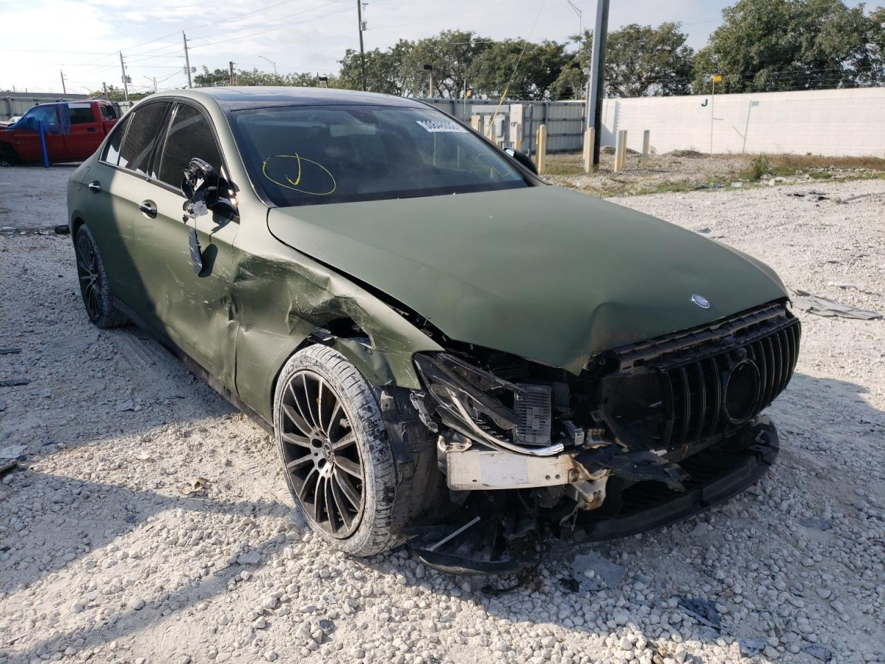 MERCEDES-BENZ E 300 2017 with VIN WDDZF4JB3HA136471 - Photo from auction