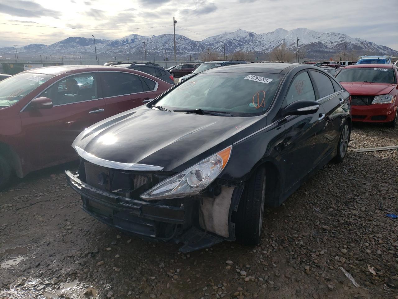 Photo 2 from auction – 2014 HYUNDAI SONATA SE with VIN 5NPEC4ABXEH852094