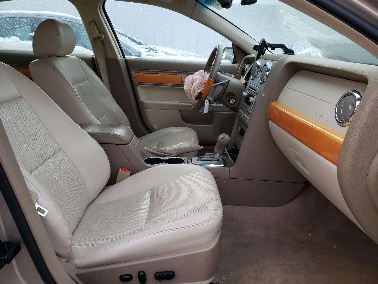 Photo 5 from auction – 2007 LINCOLN MKZ with VIN 3LNHM26T67R638506
