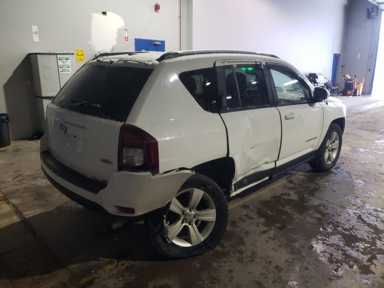 Photo 4 from auction – 2014 JEEP COMPASS SP with VIN 1C4NJDAB7ED684555