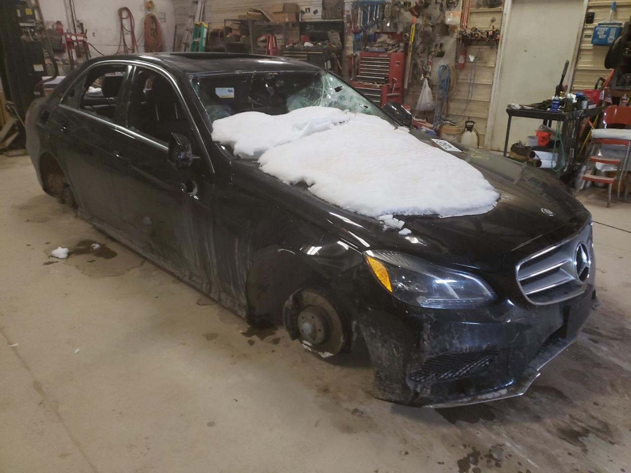 MERCEDES-BENZ E 350 4MAT 2014 with VIN WDDHF8JB3EB052143 - Photo from auction