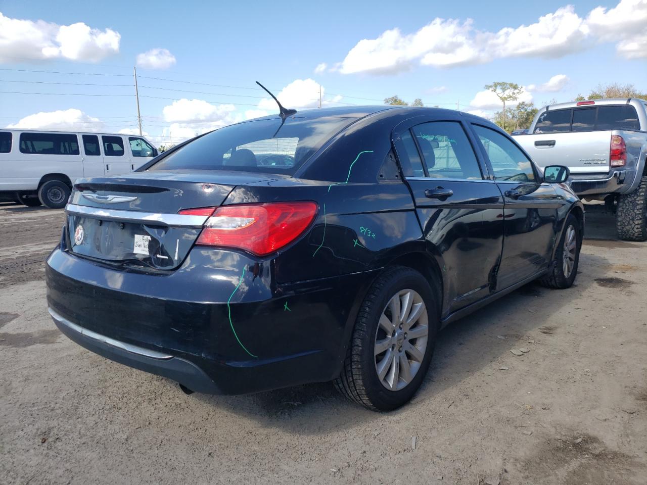 Photo 4 from auction – 2012 CHRYSLER 200 TOURIN with VIN 1C3CCBBB4CN107952