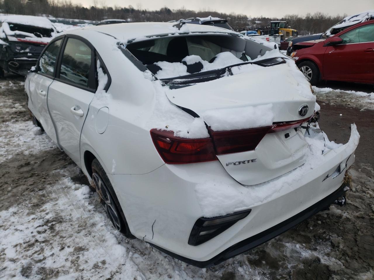 Photo 3 from auction – 2021 KIA FORTE FE with VIN 3KPF24AD1ME375261