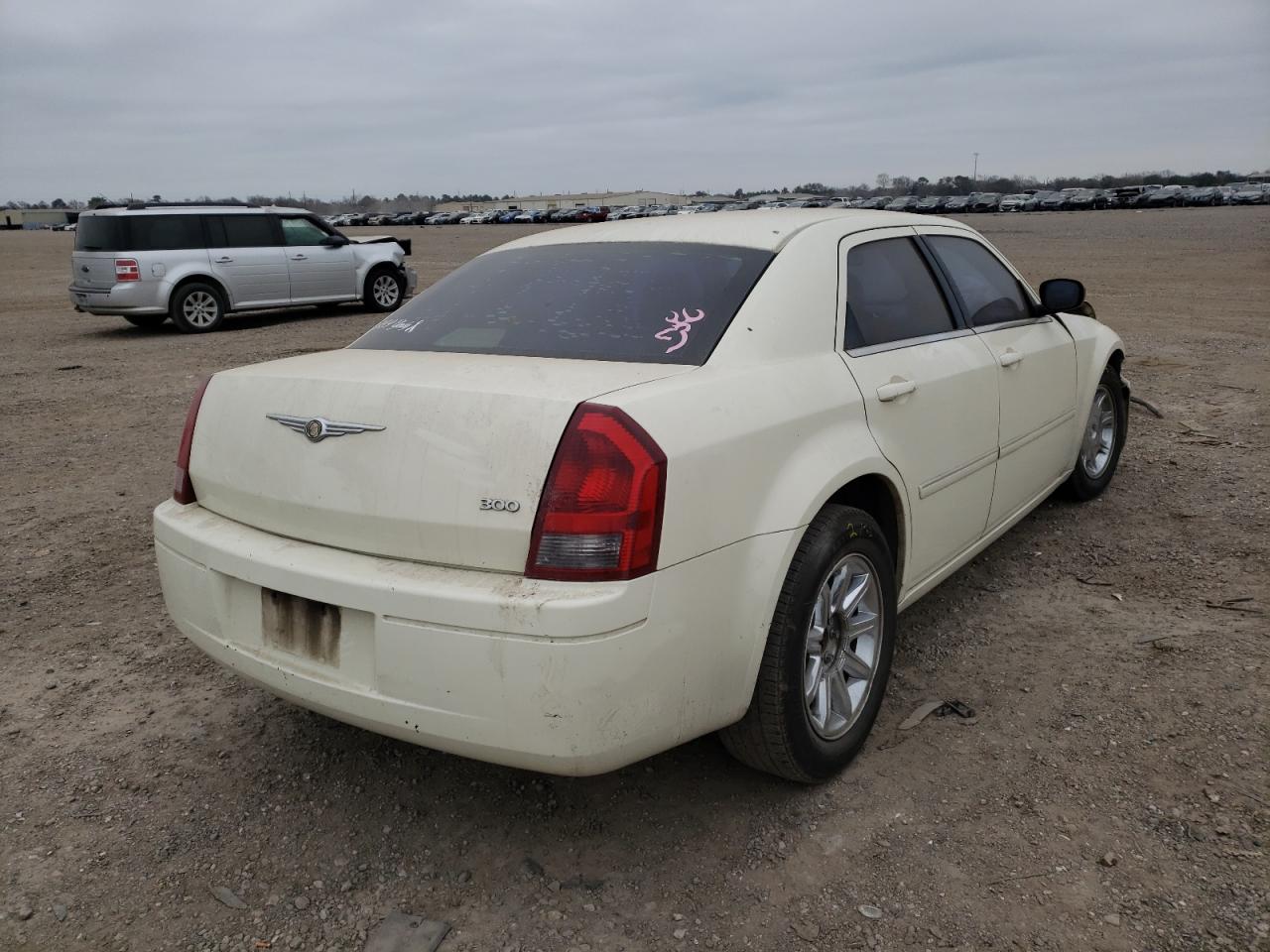 Photo 4 from auction – 2007 CHRYSLER 300 with VIN 2C3KA43R37H673690