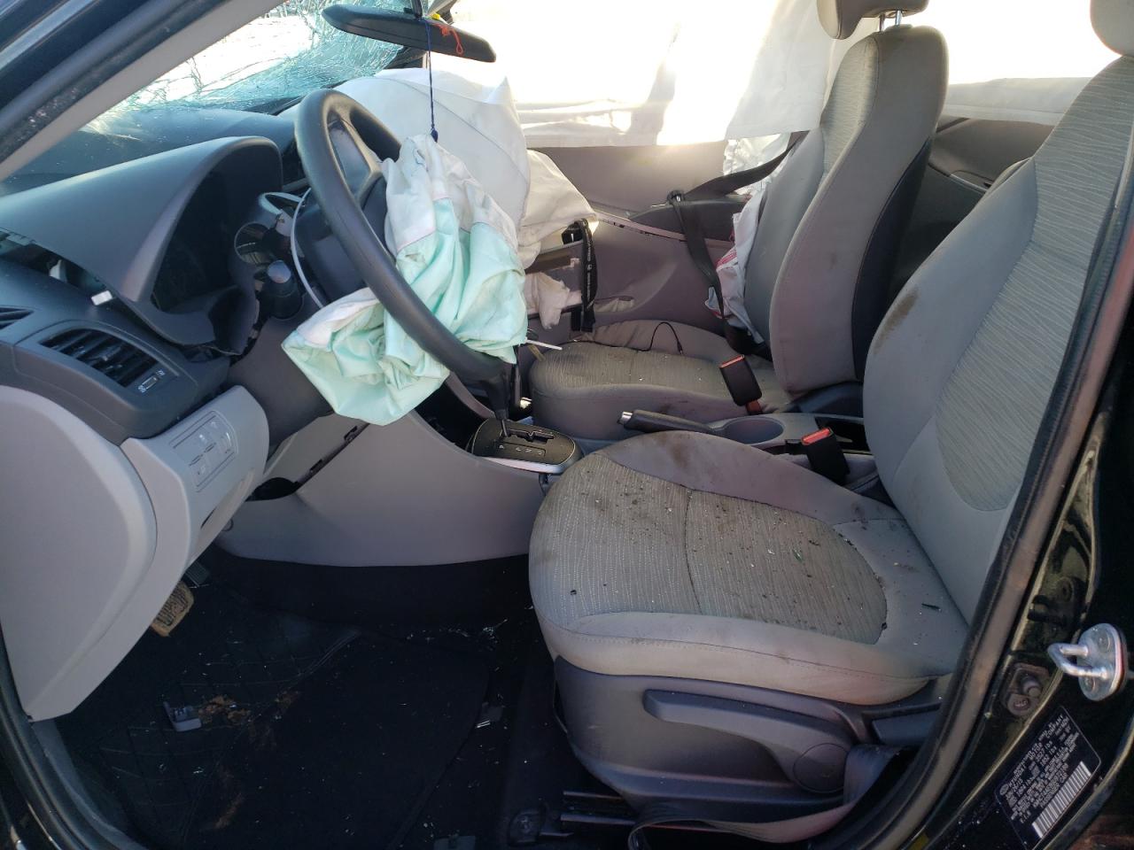 Photo 5 from auction – 2016 HYUNDAI ACCENT SE with VIN KMHCT4AE8GU972188