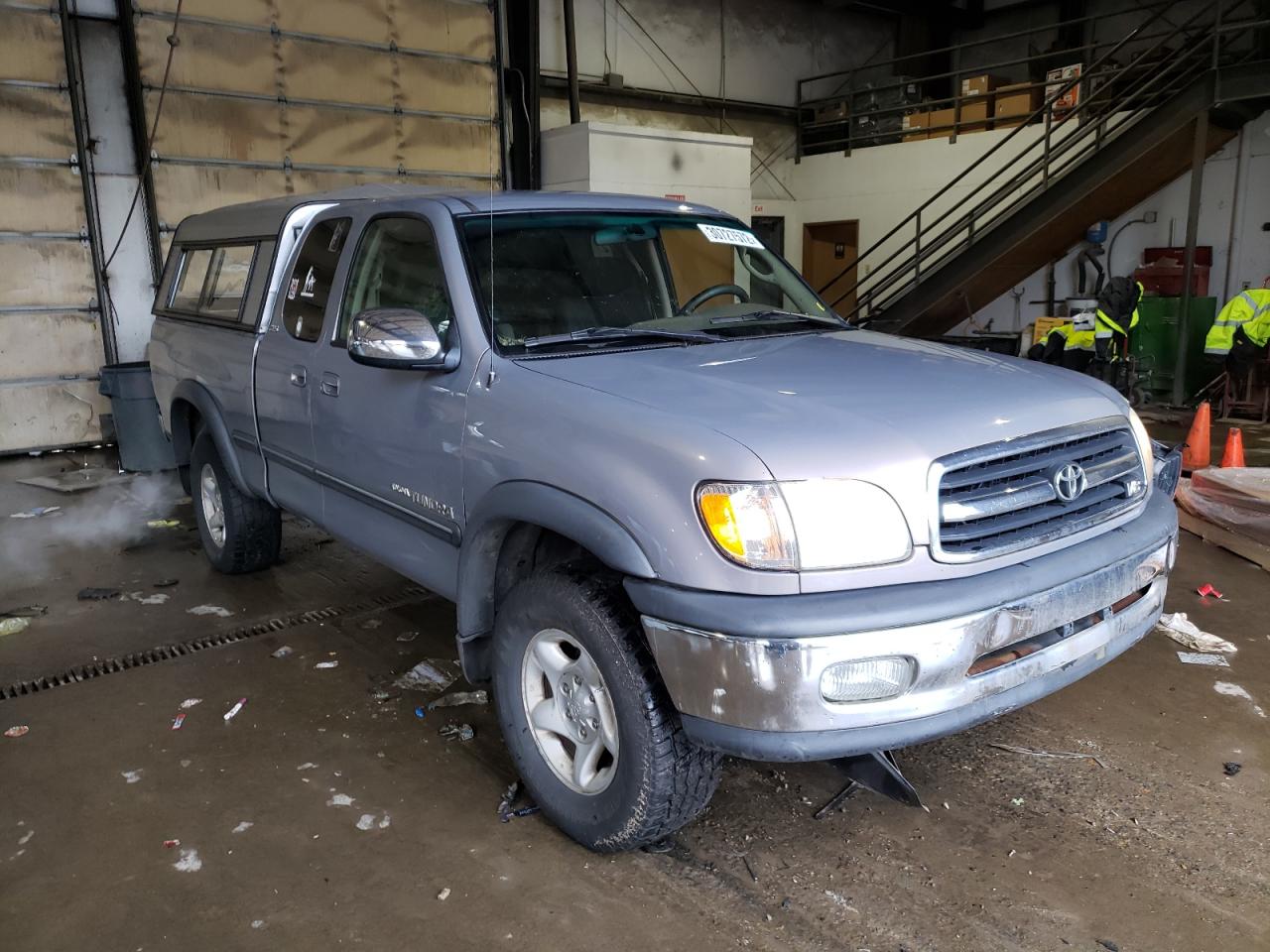 TOYOTA TUNDRA ACC 2002 with VIN 5TBBT44162S301665 - Photo from auction