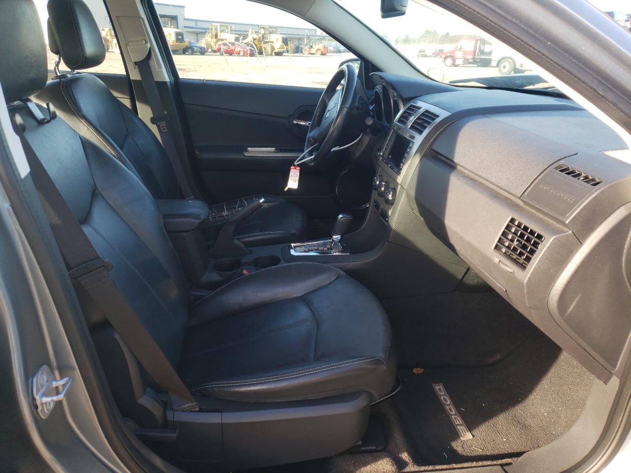 Photo 5 from auction – 2010 DODGE AVENGER R/ with VIN 1B3CC5FB8AN165682