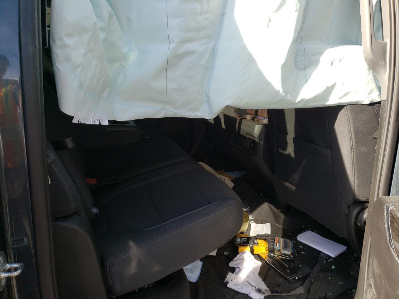 Photo 6 from auction – 2020 CHEVROLET SILVERADO with VIN 3GCUYEED5LG203288