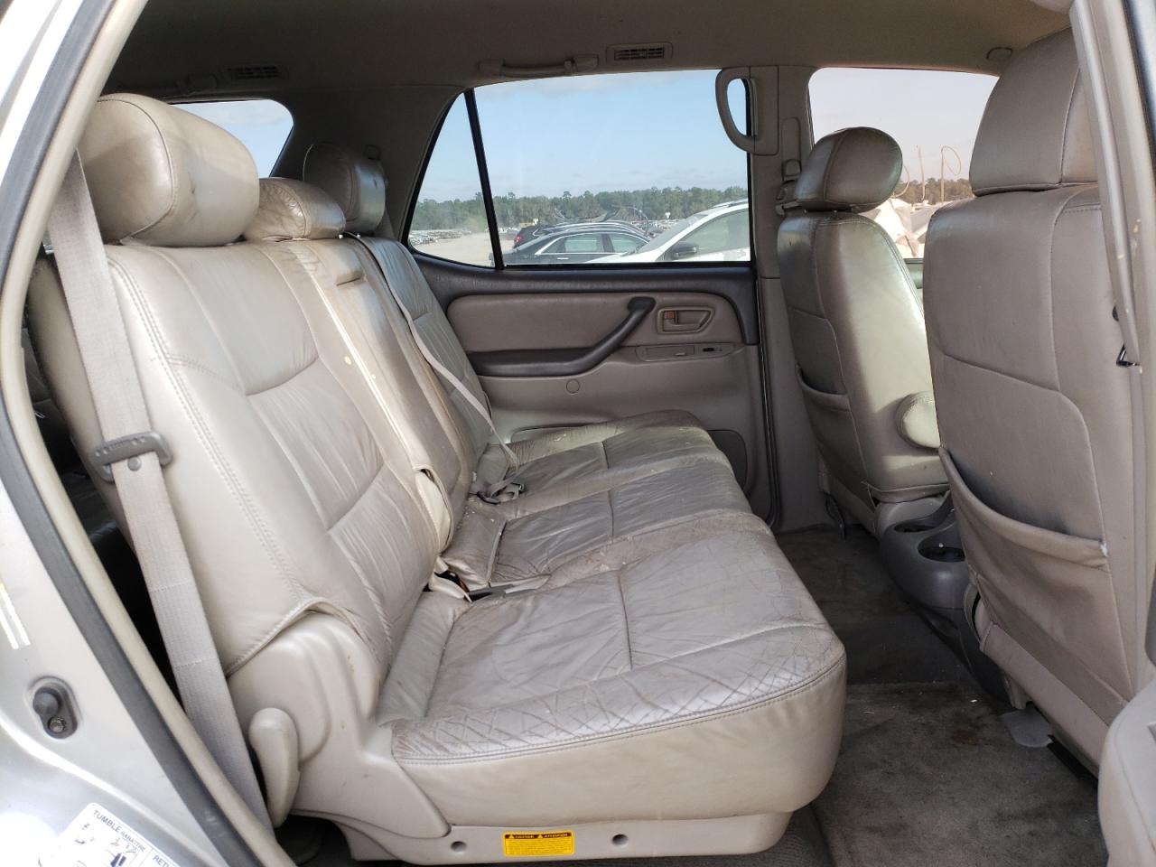 Photo 6 from auction – 2004 TOYOTA SEQUOIA SR with VIN 5TDZT34A84S209122