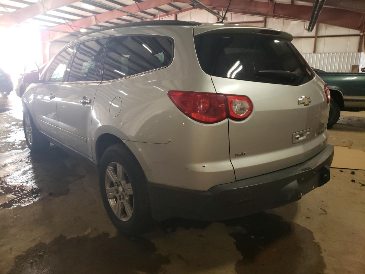 Photo 3 from auction – 2011 CHEVROLET TRAVERSE L with VIN 1GNKVGED2BJ418384