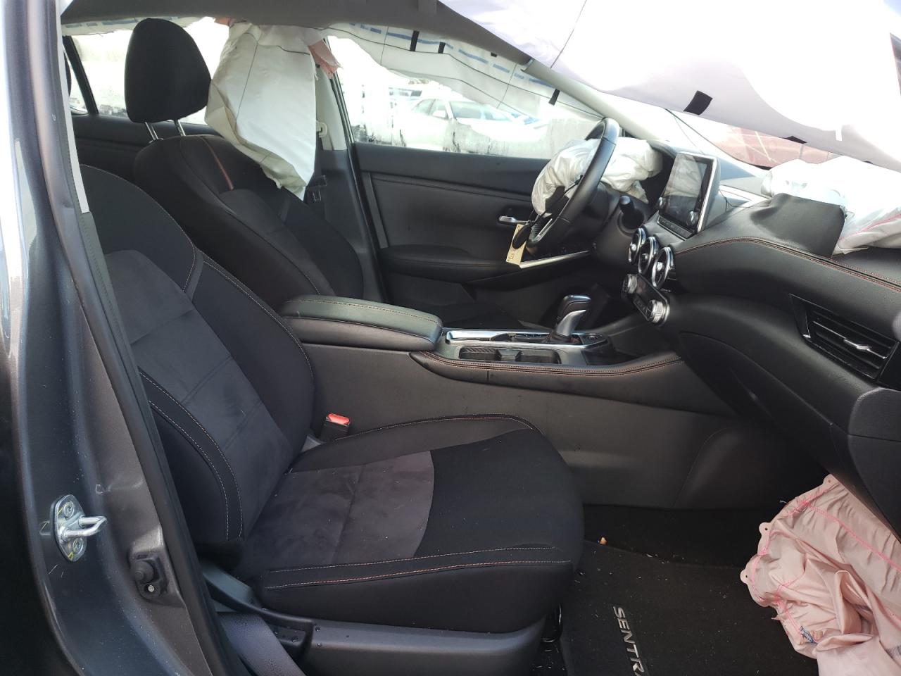 Photo 5 from auction – 2020 NISSAN SENTRA SR with VIN 3N1AB8DV6LY263299