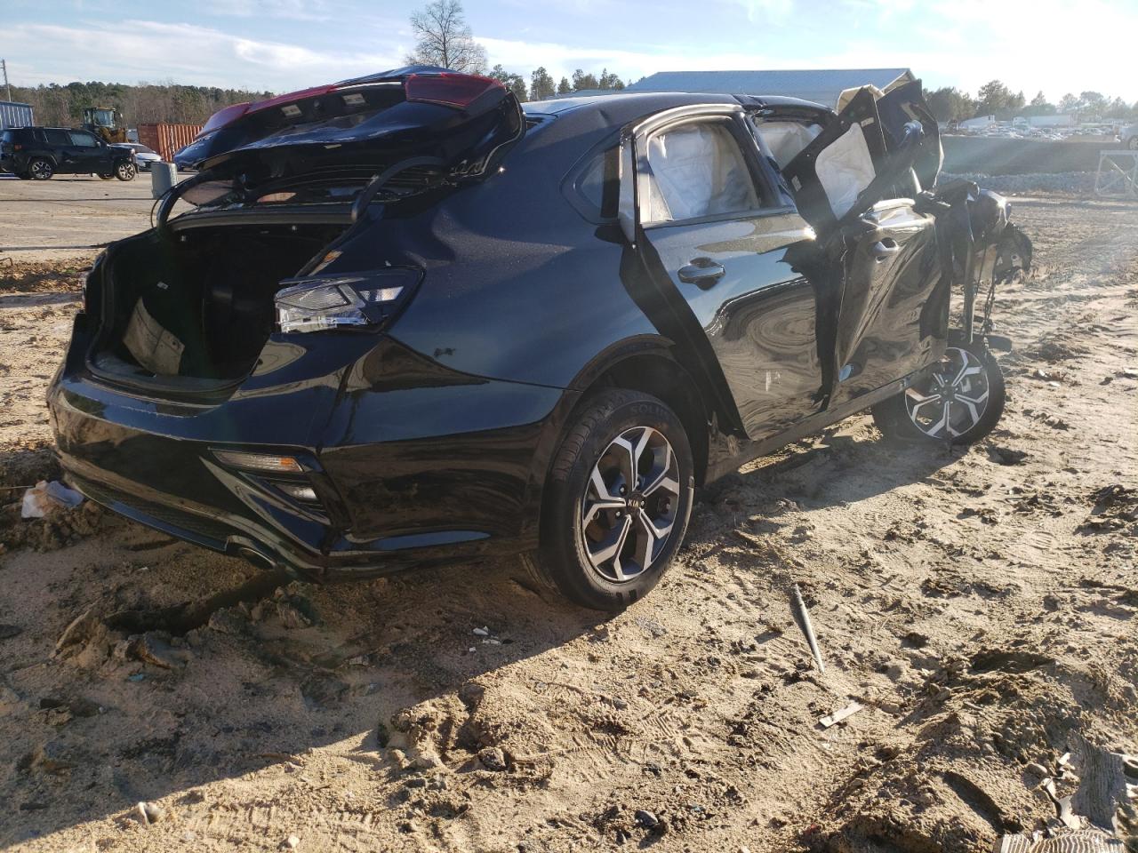 Photo 4 from auction – 2019 KIA FORTE FE with VIN 3KPF24AD8KE037305