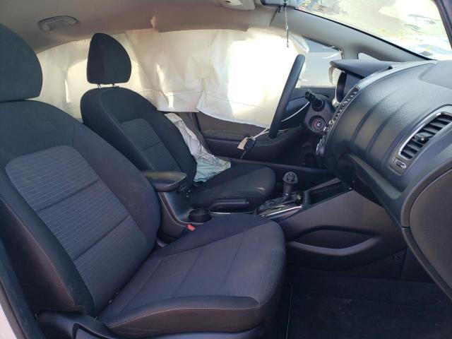 Photo 5 from auction – 2018 KIA FORTE with VIN 3KPFL4A75JE274842