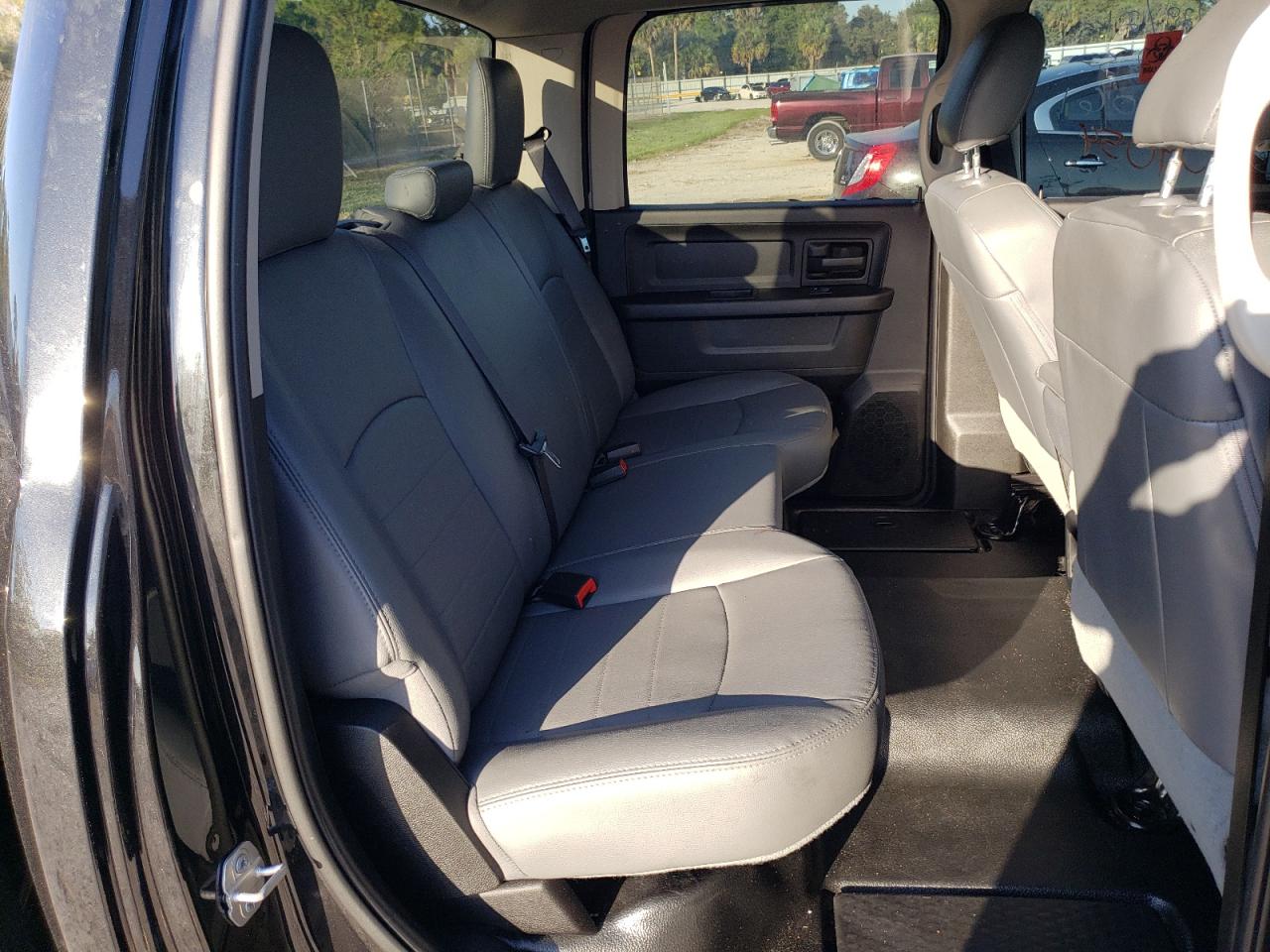 Photo 6 from auction – 2018 RAM 2500 ST with VIN 3C6UR4CLXJG356061