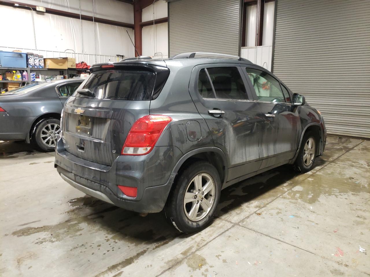 Photo 4 from auction – 2018 CHEVROLET TRAX 1LT with VIN KL7CJLSBXJB560671
