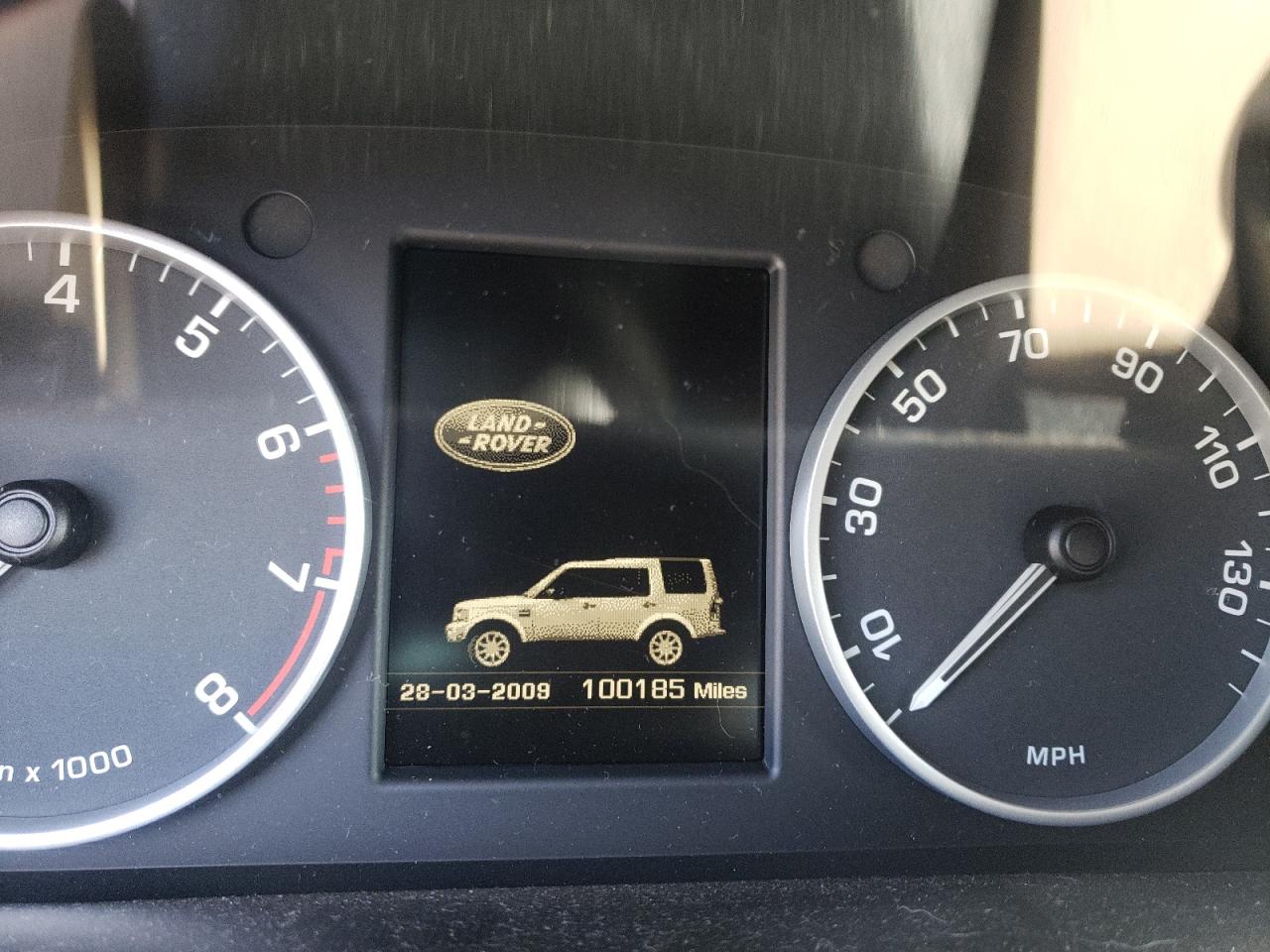 Photo 8 from auction – 2012 LAND ROVER LR4 HSE with VIN SALAG2D44CA601816
