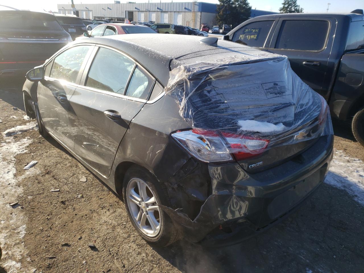 Photo 3 from auction – 2017 CHEVROLET CRUZE LT with VIN 3G1BE6SM8HS527410