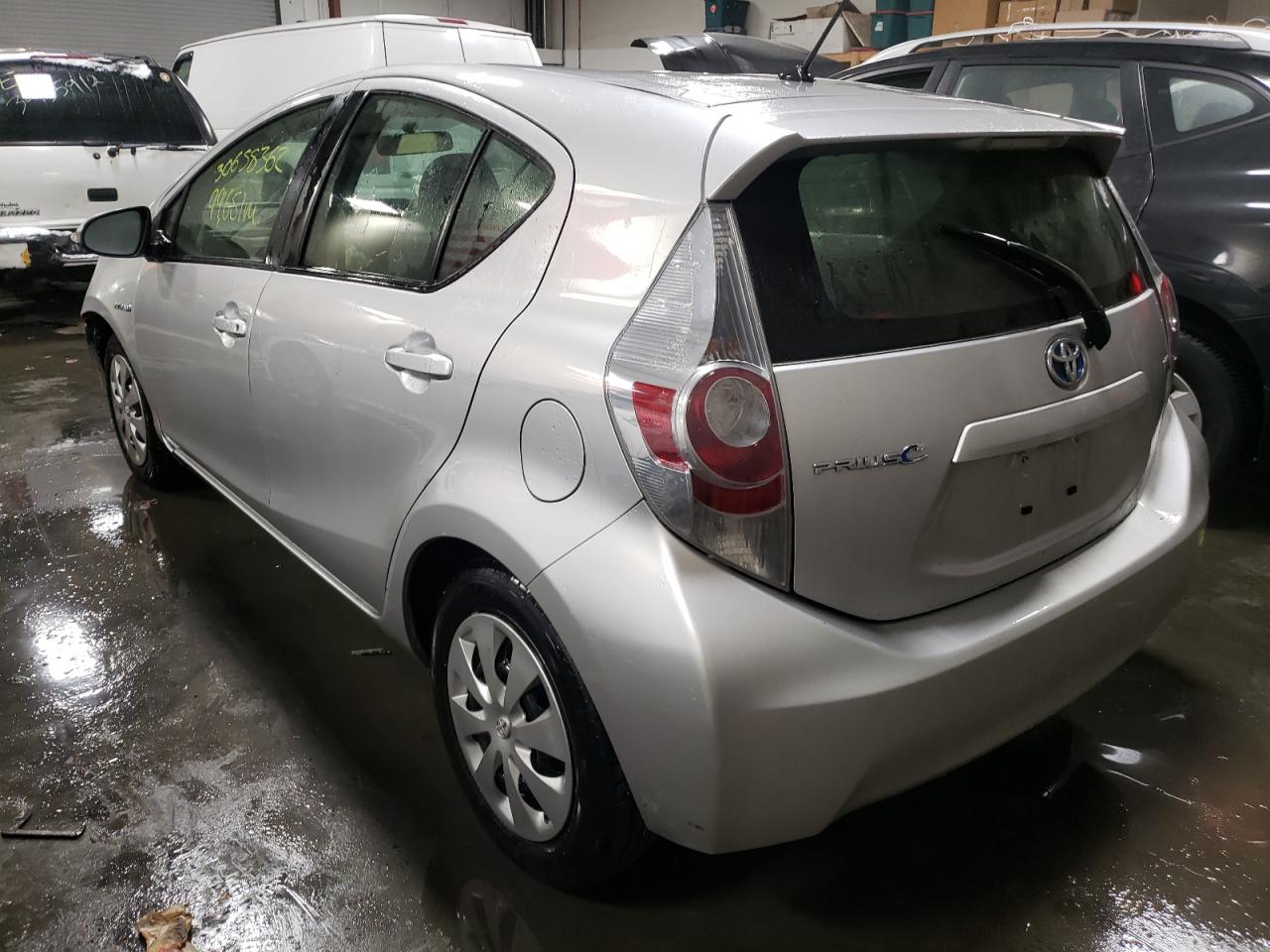 Photo 3 from auction – 2014 TOYOTA PRIUS C with VIN JTDKDTB3XE1569218