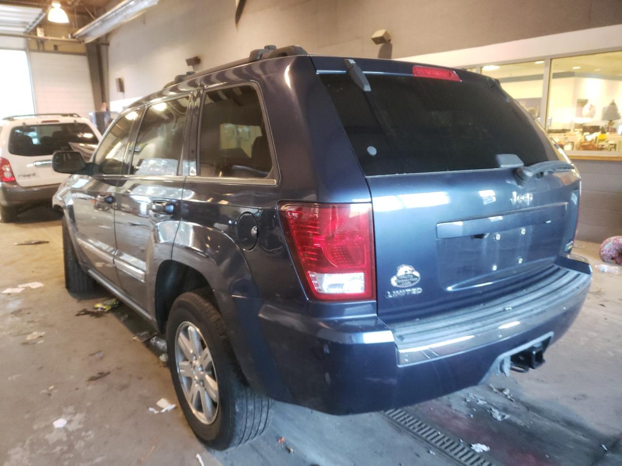 Photo 3 from auction – 2008 JEEP GRAND CHER with VIN 1J8HS58N38C232220
