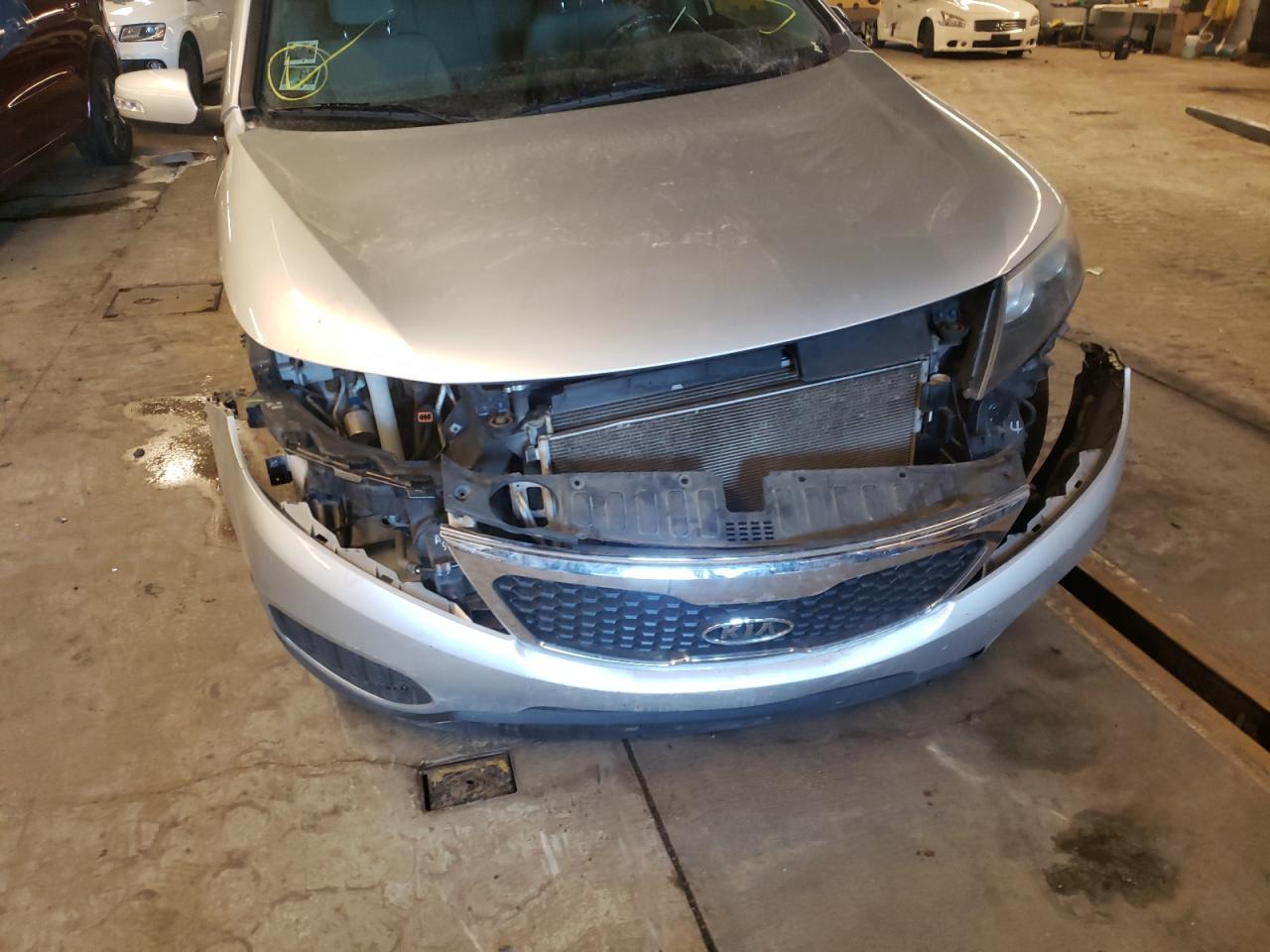 Photo 9 from auction – 2011 KIA SORENTO BA with VIN 5XYKT3A16BG064825