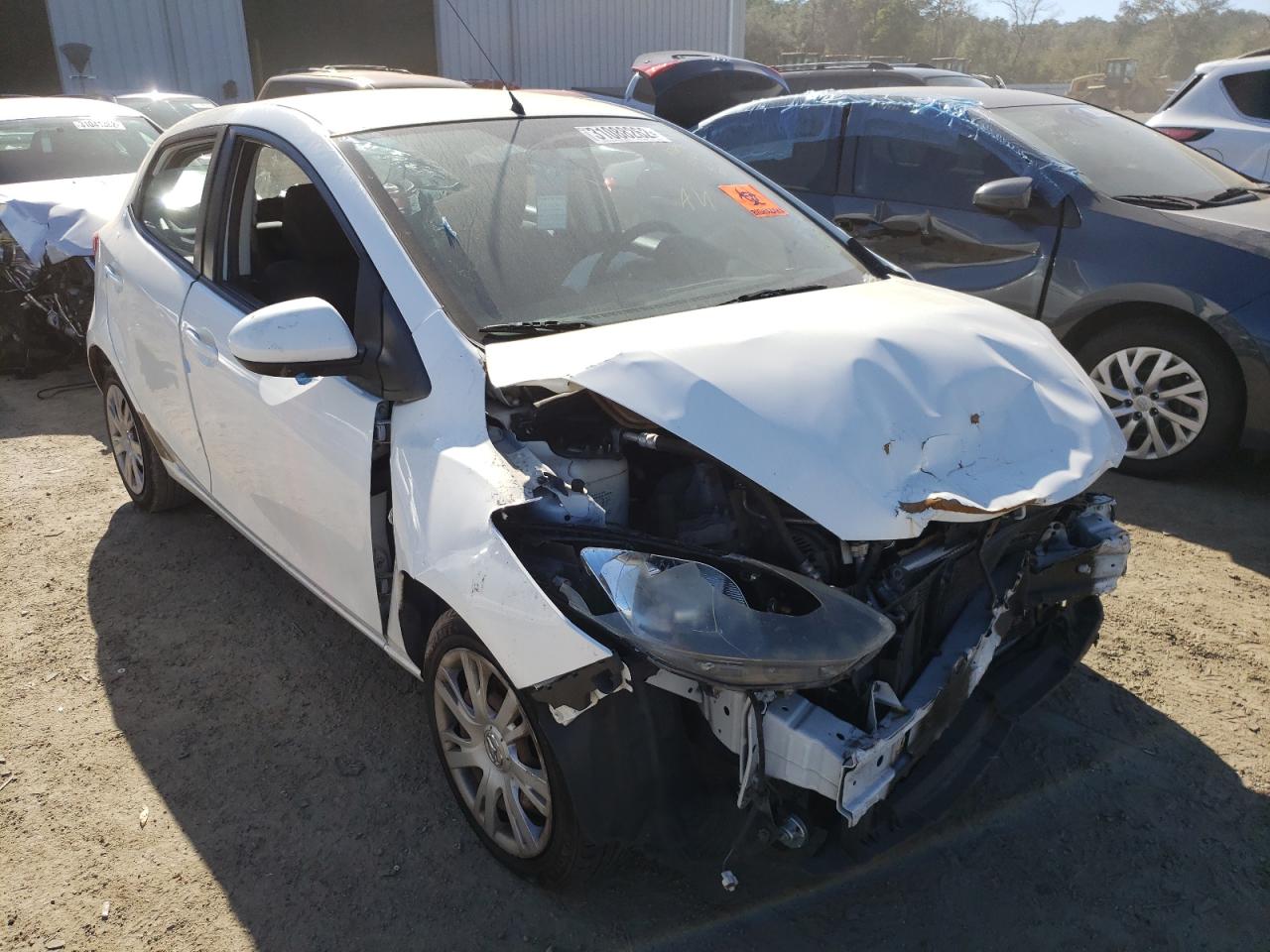 MAZDA MAZDA2 SPO 2014 with VIN JM1DE1KY9E0181084 - Photo from auction