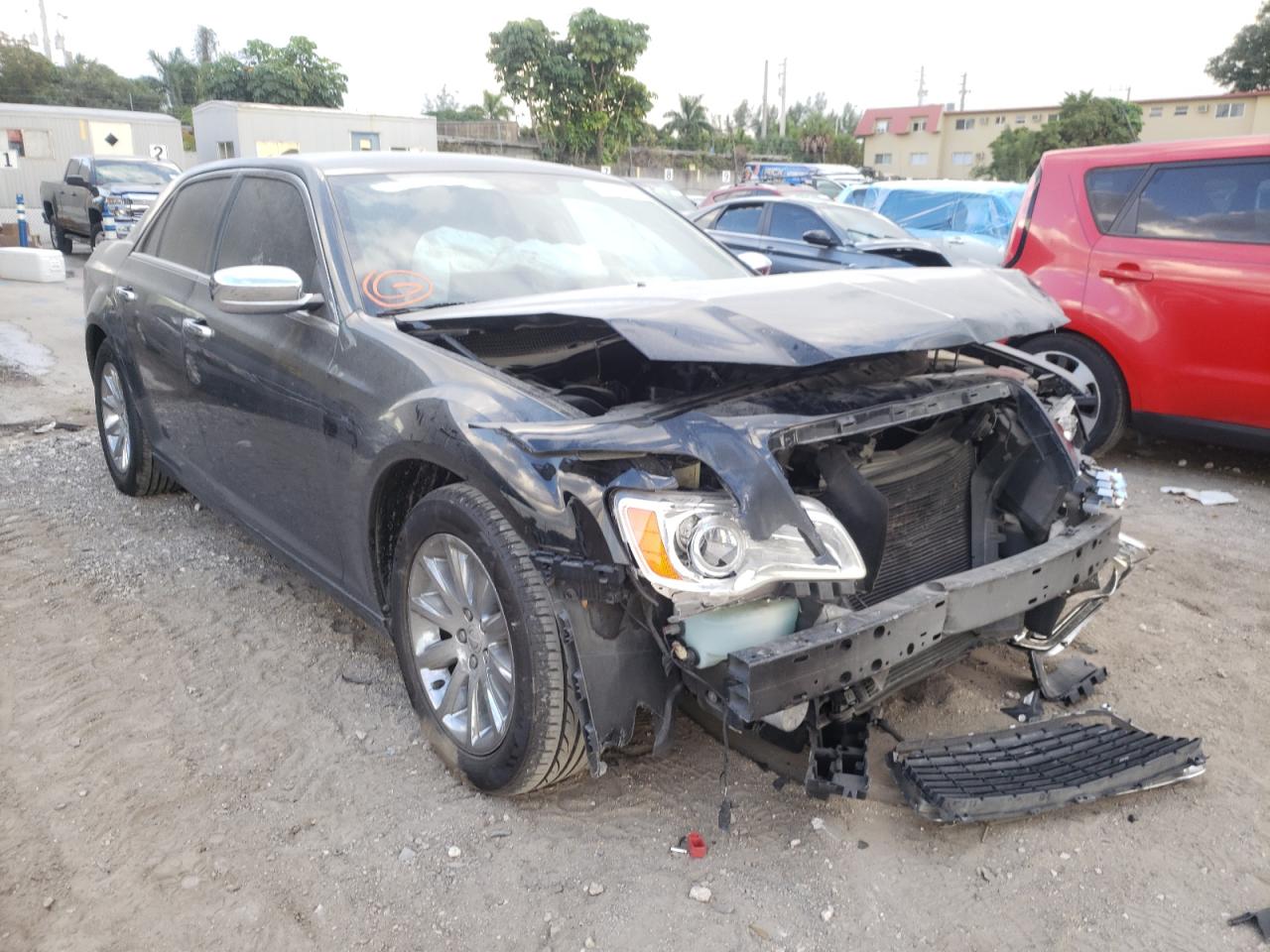 CHRYSLER 300C 2013 with VIN 2C3CCAET2DH673925 - Photo from auction