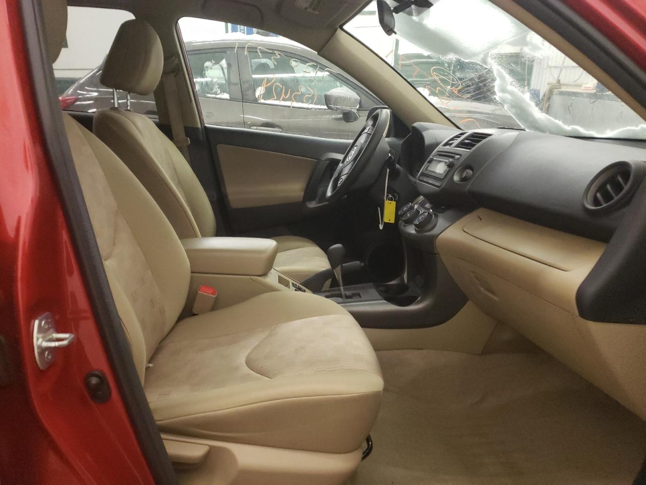 Photo 5 from auction – 2012 TOYOTA RAV4 with VIN 2T3BF4DV8CW260036
