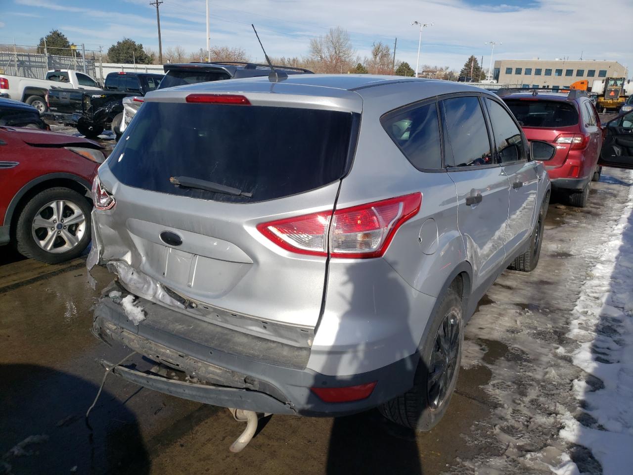 Photo 4 from auction – 2013 FORD ESCAPE S with VIN 1FMCU0F76DUB72033