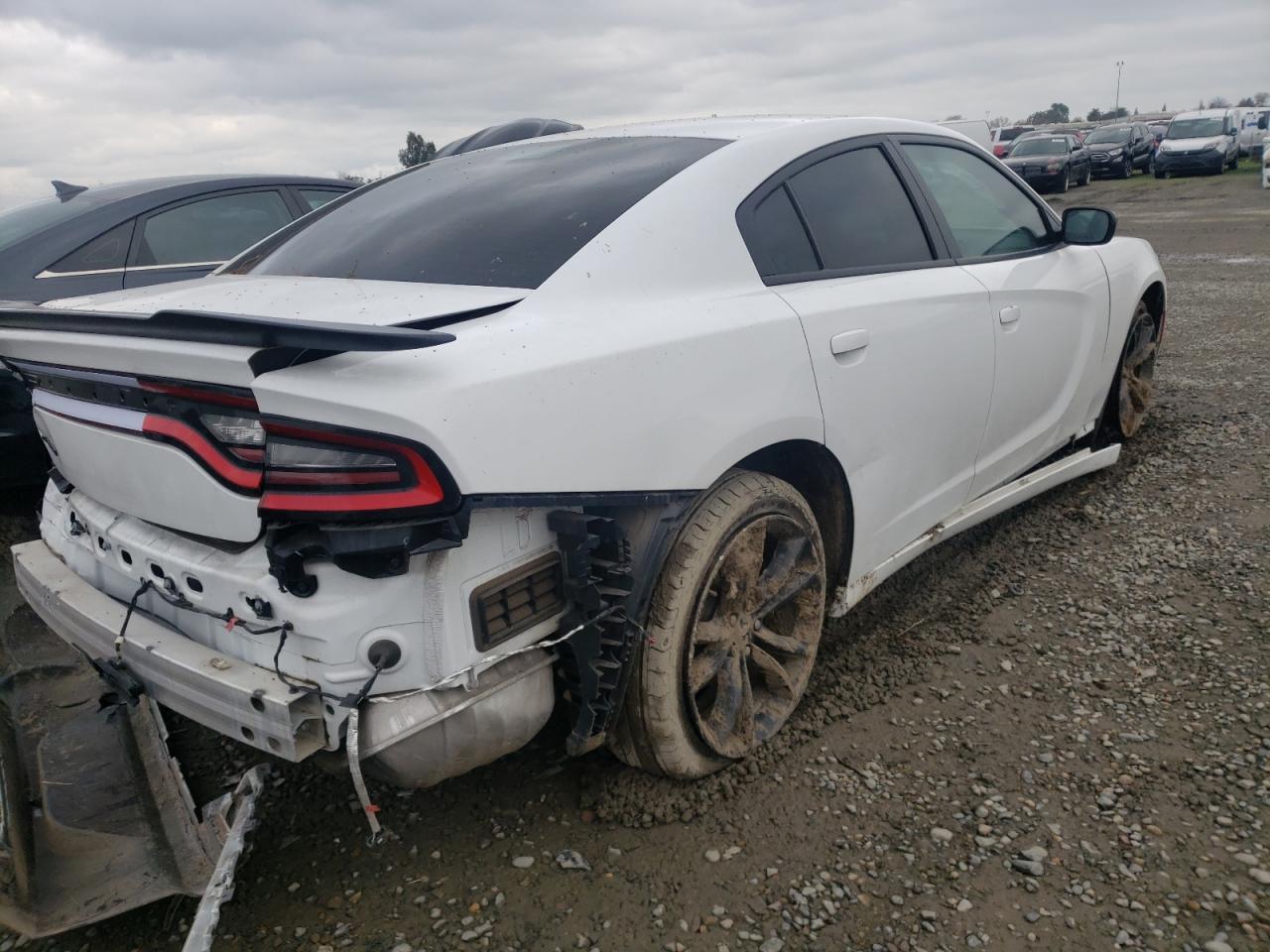 Photo 4 from auction – 2017 DODGE CHARGER SE with VIN 2C3CDXBGXHH537779