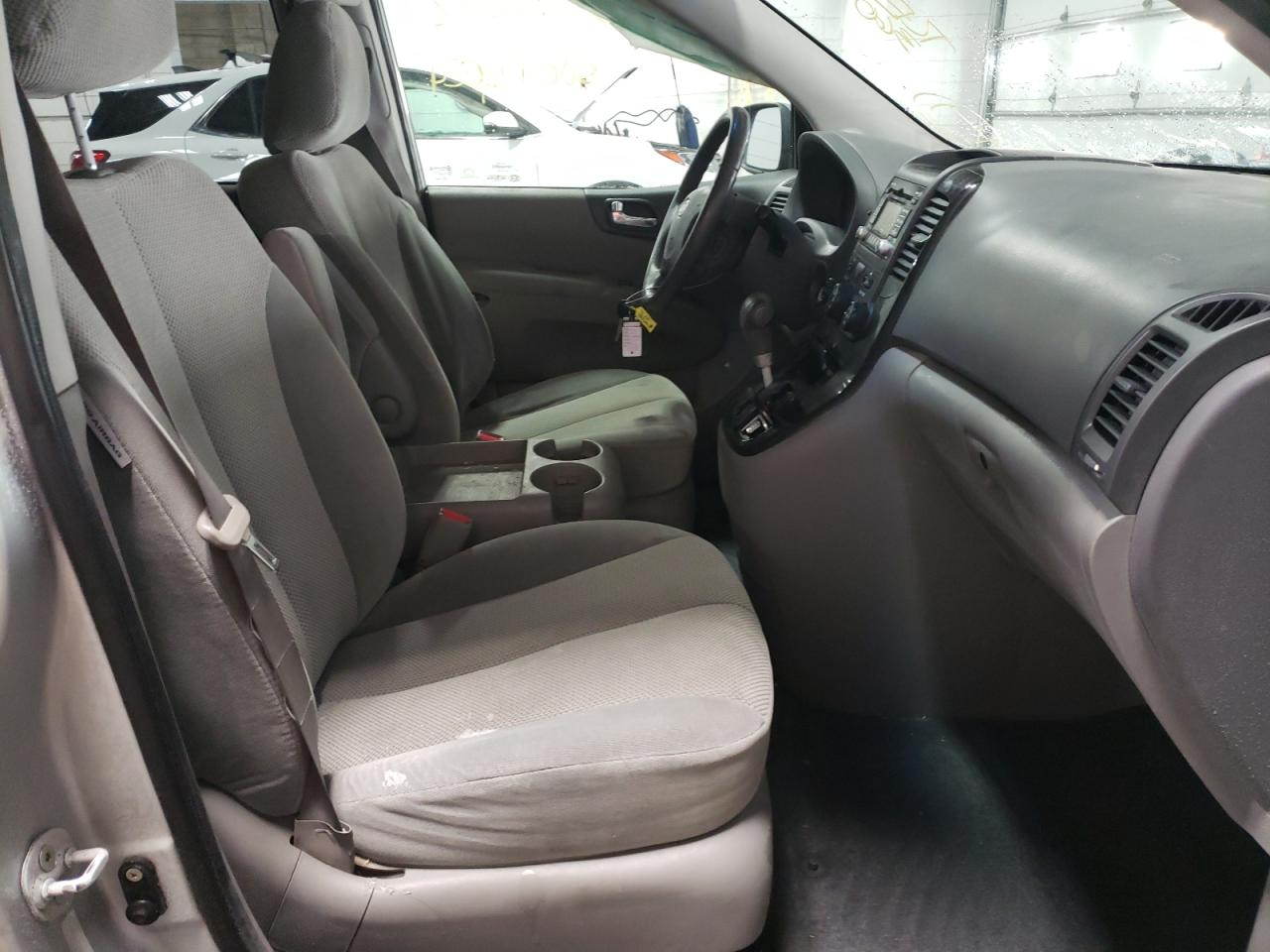Photo 5 from auction – 2012 KIA SEDONA EX with VIN KNDMH4C75C6471251