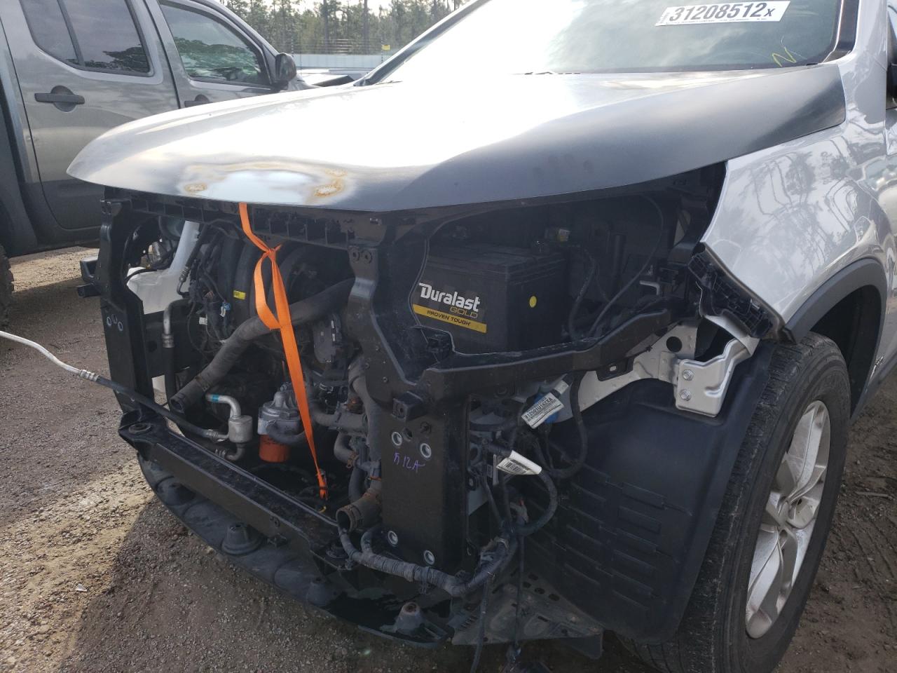Photo 9 from auction – 2014 KIA SORENTO LX with VIN 5XYKTDA67EG463877