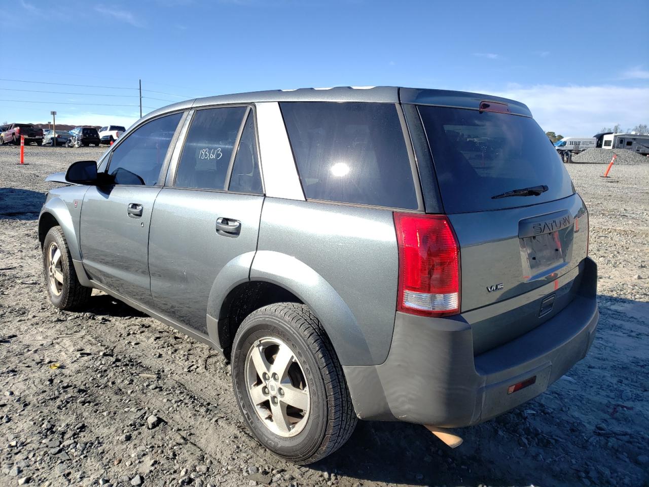 Photo 3 from auction – 2005 SATURN VUE with VIN 5GZCZ33D65S829586