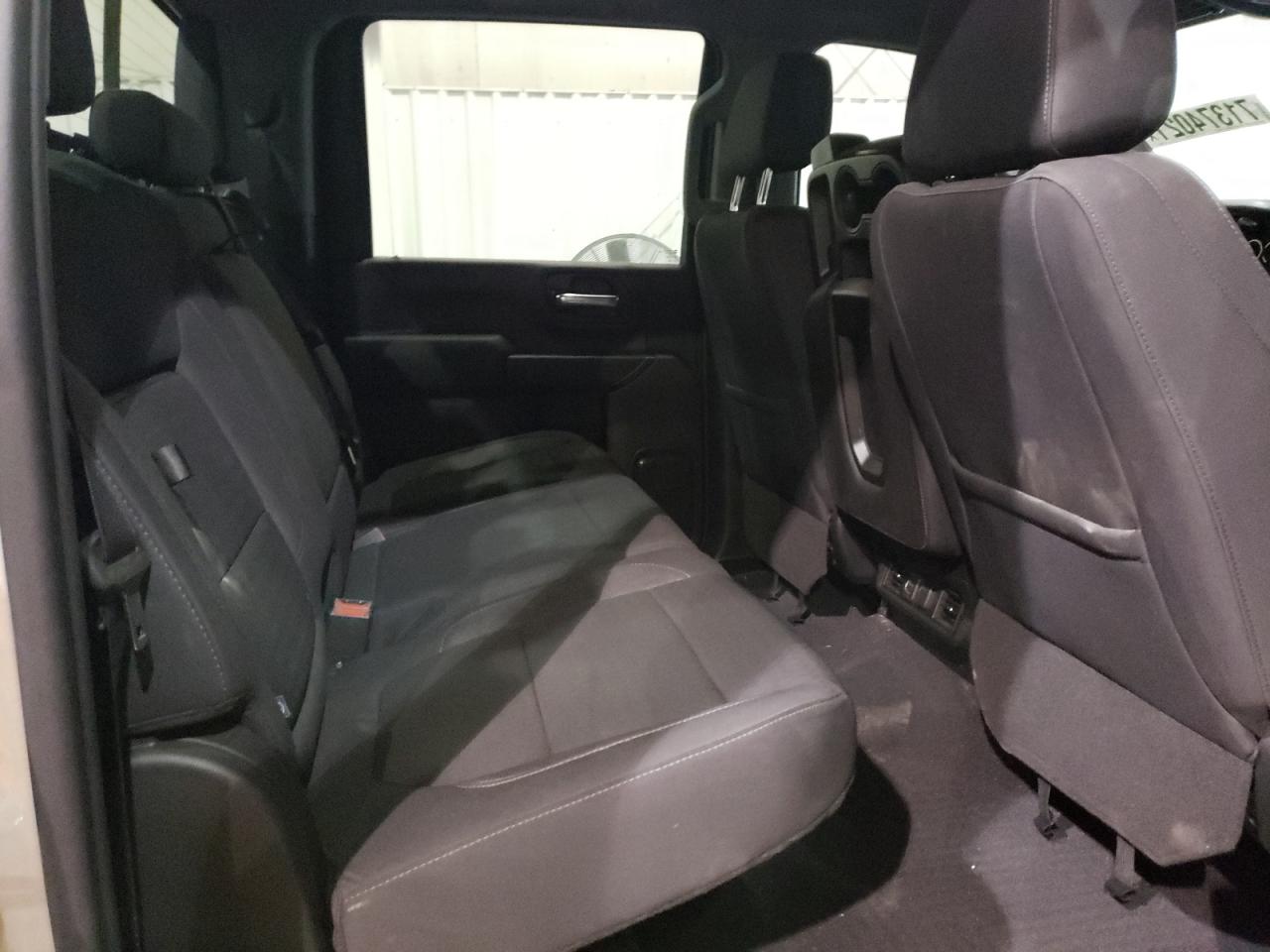 Photo 6 from auction – 2020 CHEVROLET SILVERADO with VIN 1GC4YNEY2LF228914