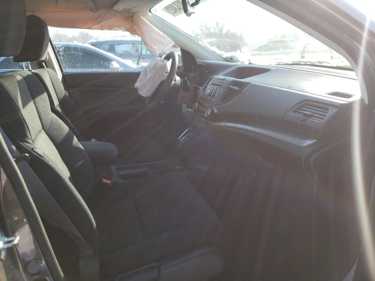 Photo 5 from auction – 2015 HONDA CR-V LX with VIN 5J6RM4H30FL014032