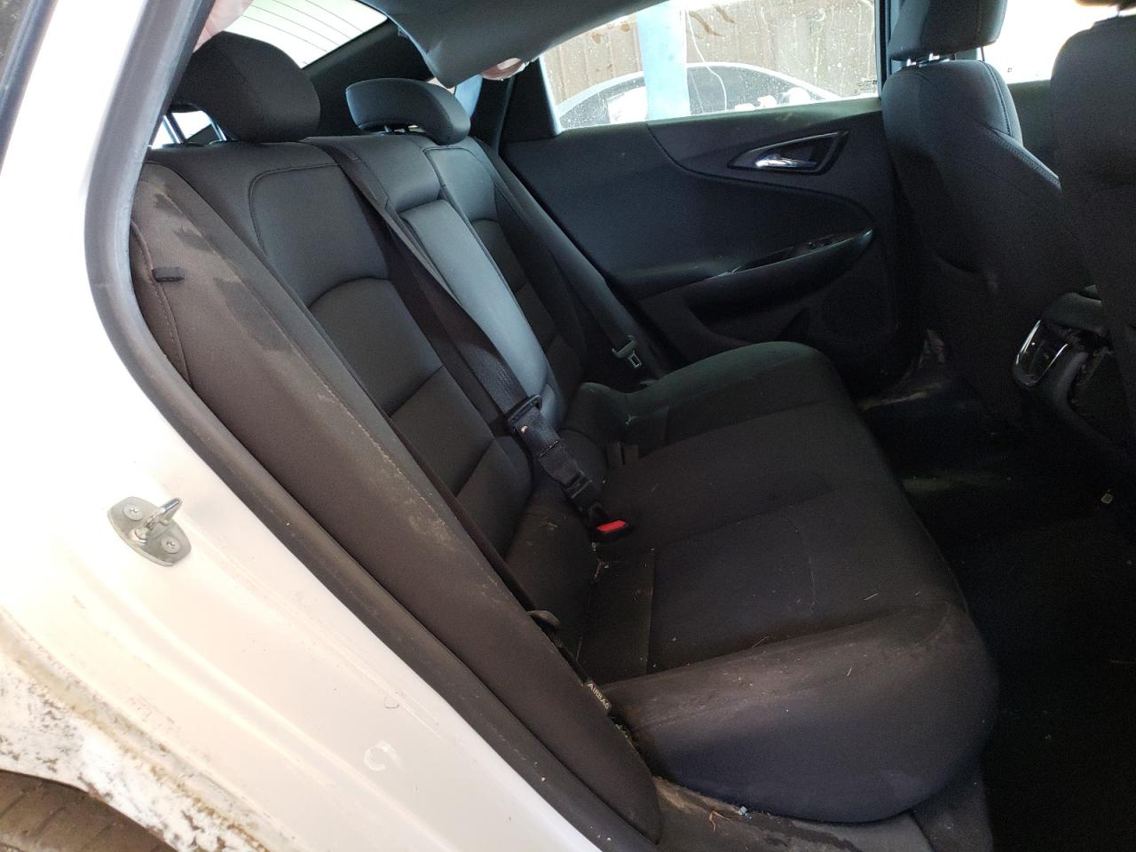 Photo 6 from auction – 2016 CHEVROLET MALIBU LT with VIN 1G1ZE5ST4GF183884