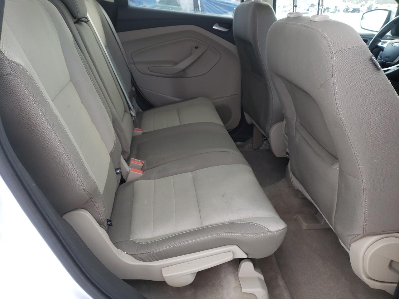 Photo 6 from auction – 2016 FORD ESCAPE SE with VIN 1FMCU9GX8GUB25819