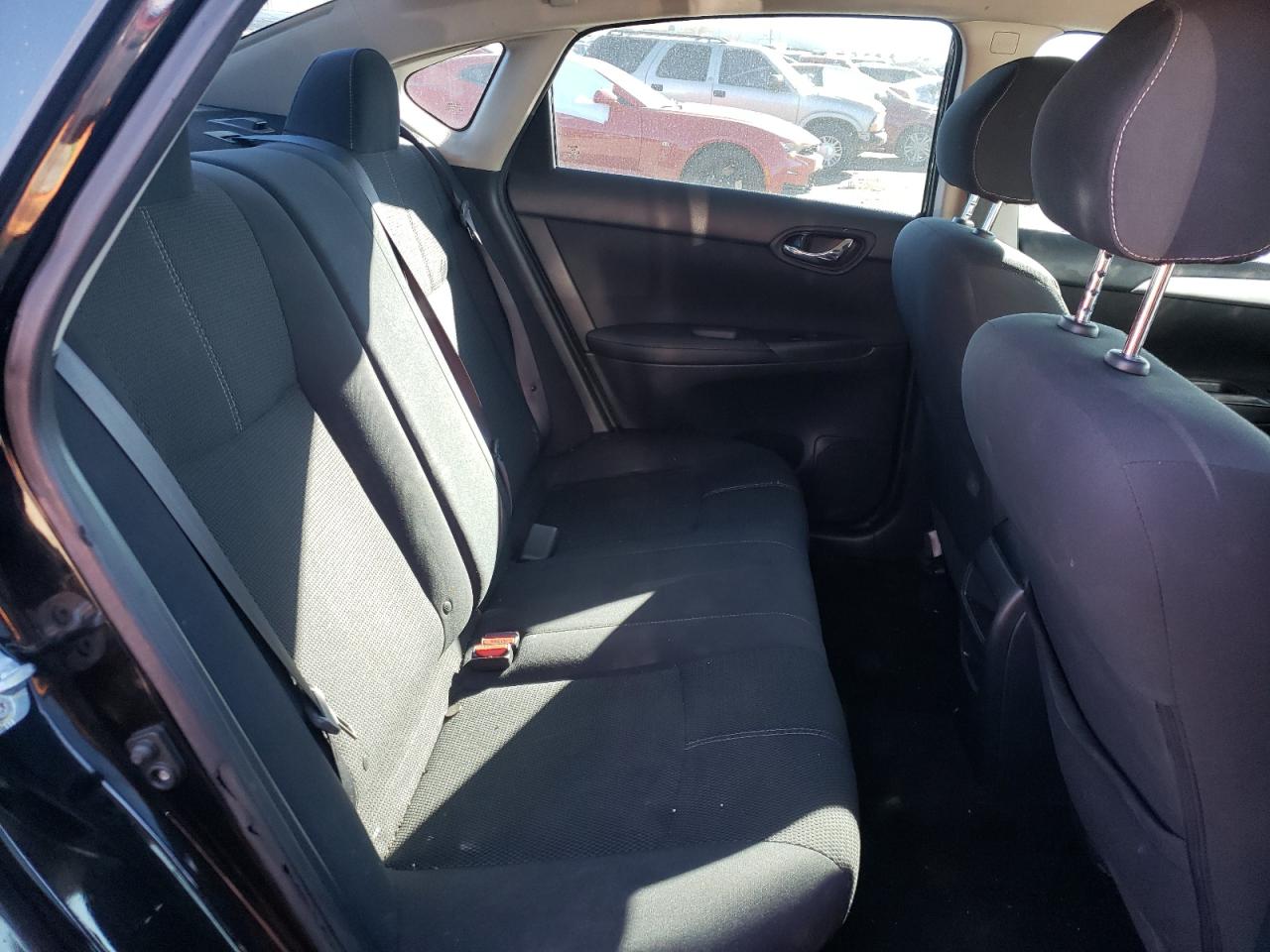 Photo 6 from auction – 2017 NISSAN SENTRA with VIN 3N1AB7AP3HY227805
