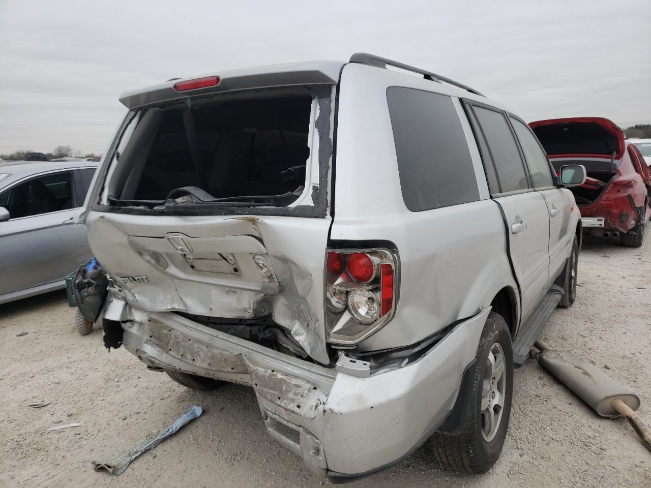 Photo 4 from auction – 2006 HONDA PILOT EX with VIN 5FNYF28676B051706