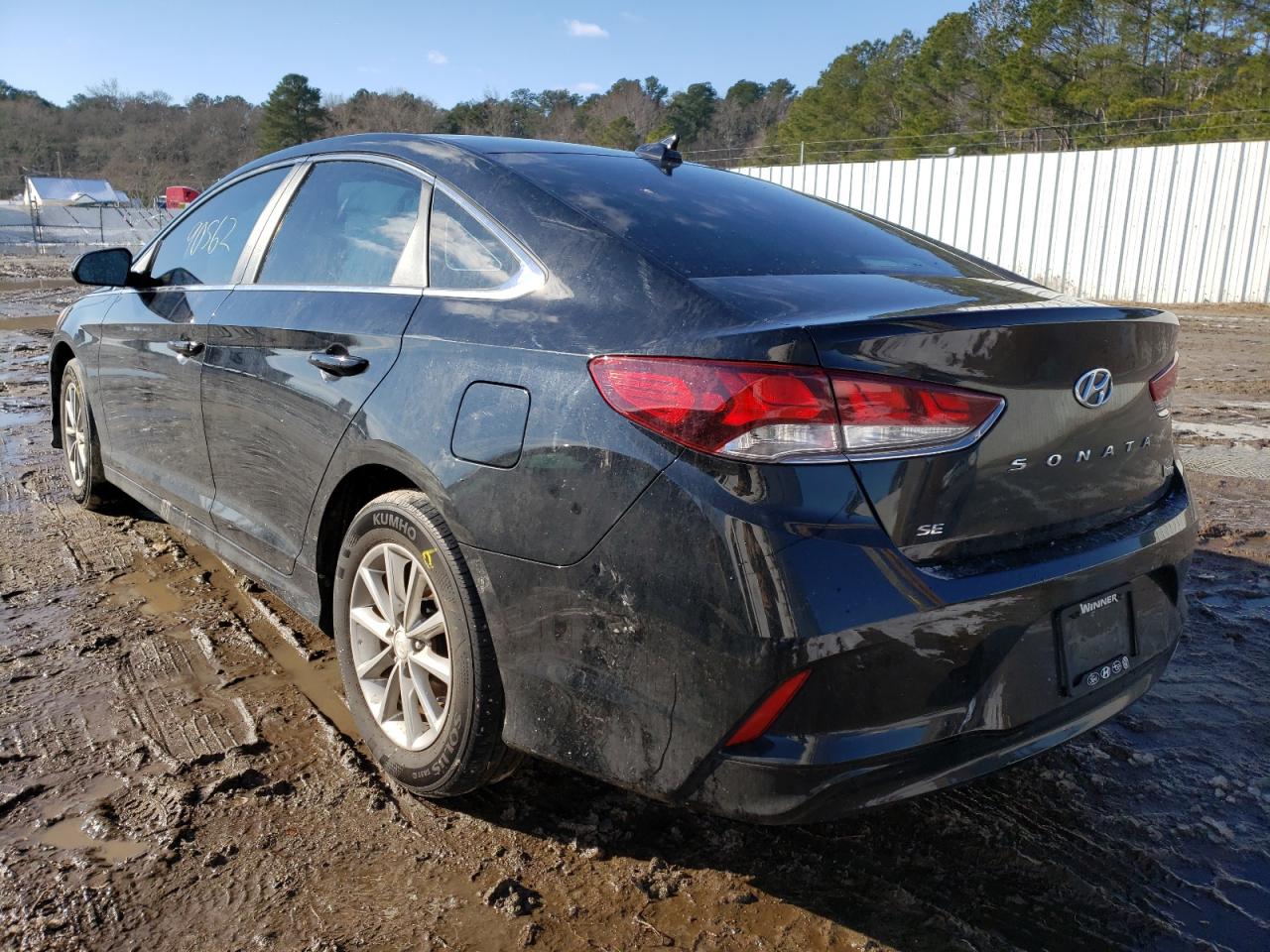 Photo 3 from auction – 2019 HYUNDAI SONATA SE with VIN 5NPE24AF5KH741180